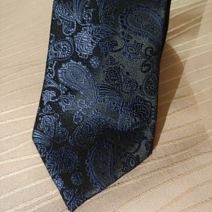 *SALE* Kiss Ties navy paisley tie